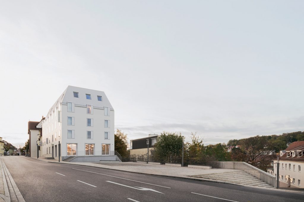 вуглецево-нейтральний готель