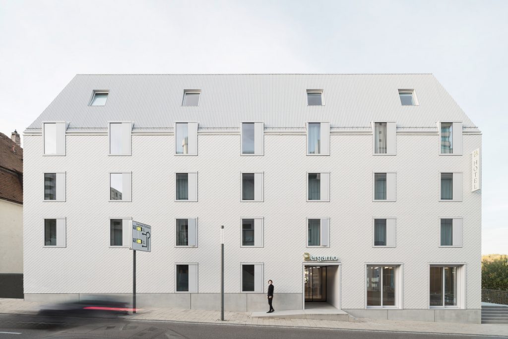 вуглецево-нейтральний готель