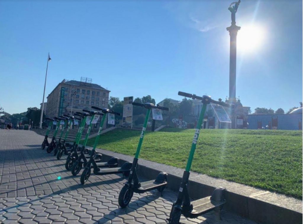 Прокат електросамокатів