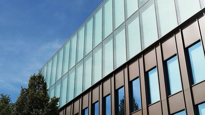 Прозорі сонячні панелі