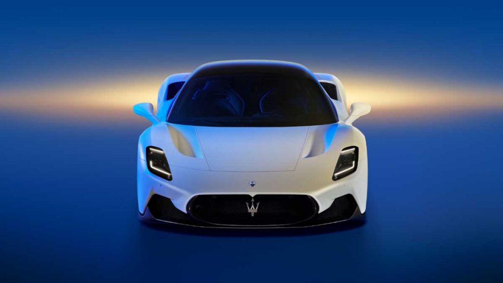 Maserati до 2025 року планує повністю відмовиться від використання традиційних двигунів у своїх автомобілях