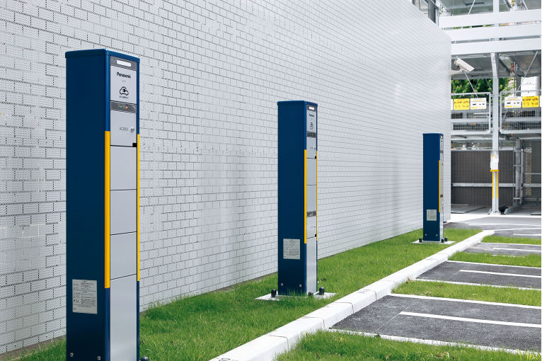 Перші в Україні зарядні станції для електрокарів на сонячних панелях побудують у Івано-Франківську