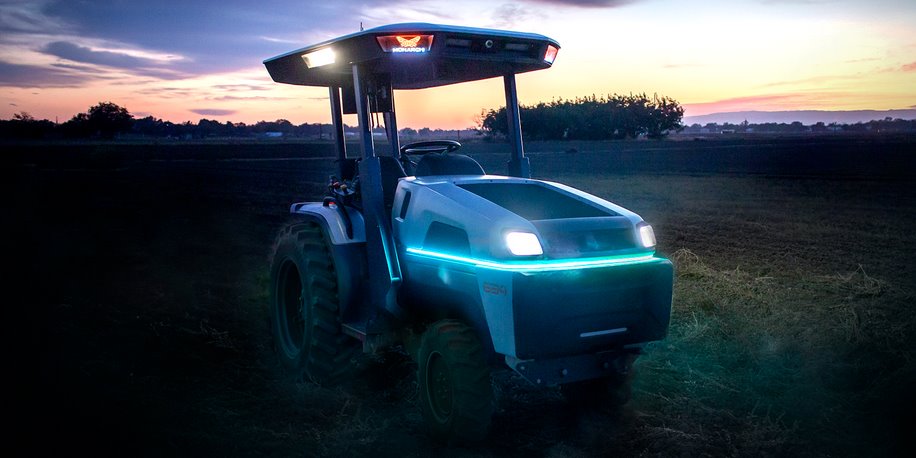 Monarch Tractor представила перший в світі електротрактор