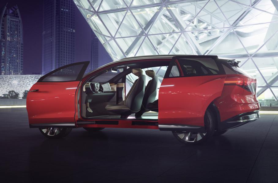 Volkswagen ID.6 X - найбільший електромобіль компанії