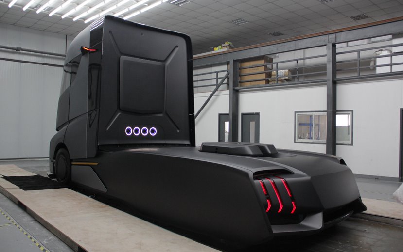 Geely готує свій магістральний тягач на електротязі - він буде конкурувати з Tesla Semi 