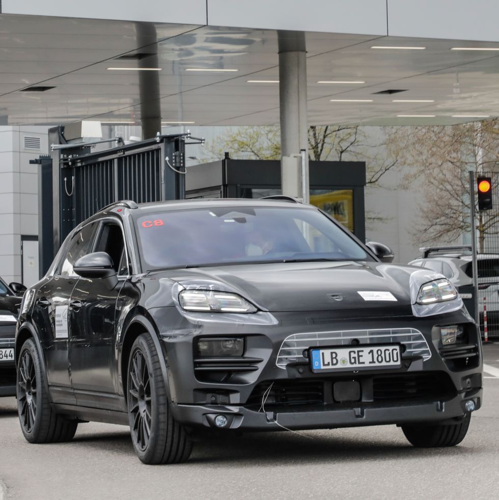 Porsche Macan 2023 – новий електричний паркетник
